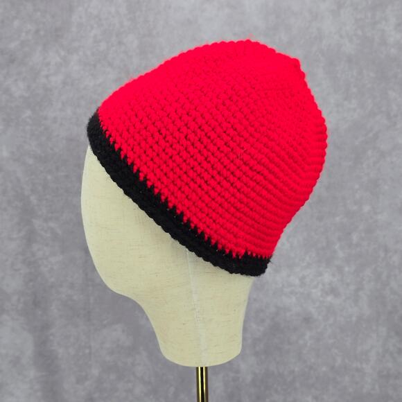 Red Black Crochet Knit Bucket Cap Hat Fun Vintage Y2K Funky Beanie - Picture 3 of 4
